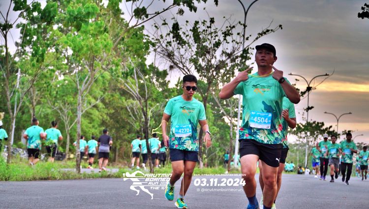 Race photo from Arutmin Borneo Run 2024