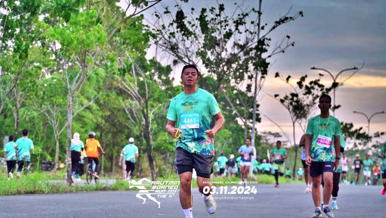Race photo from Arutmin Borneo Run 2024