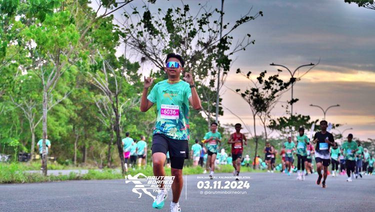 Race photo from Arutmin Borneo Run 2024