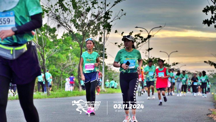 Race photo from Arutmin Borneo Run 2024