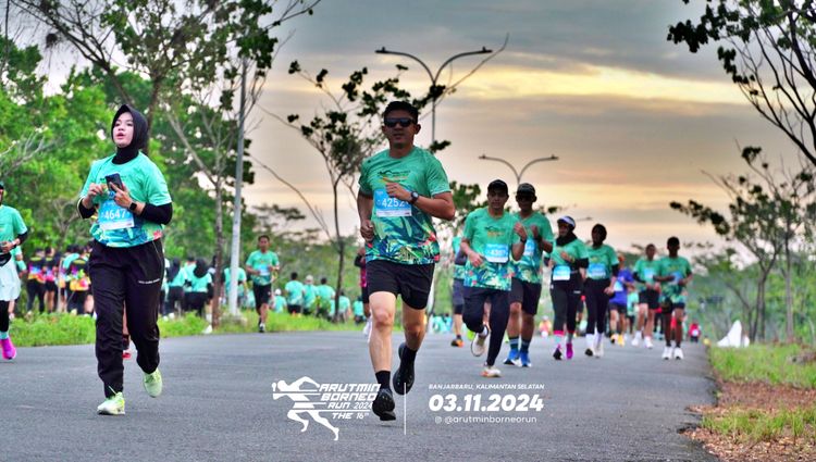 Race photo from Arutmin Borneo Run 2024