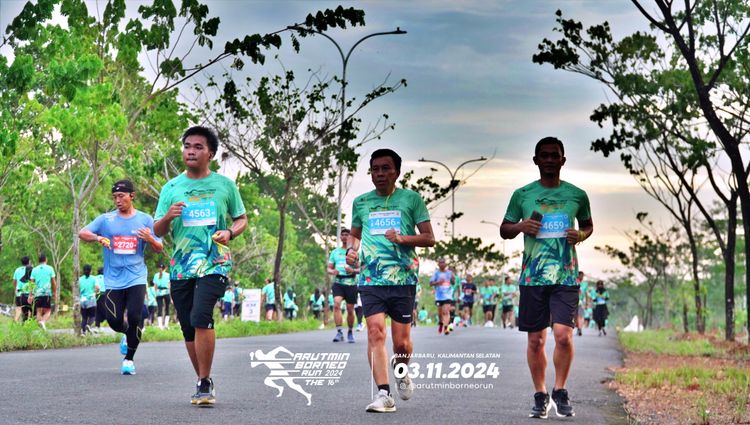 Race photo from Arutmin Borneo Run 2024