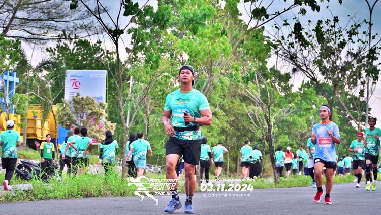 Race photo from Arutmin Borneo Run 2024