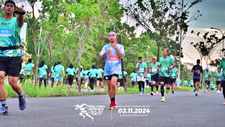 Race photo from Arutmin Borneo Run 2024