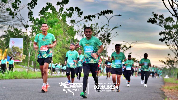 Race photo from Arutmin Borneo Run 2024