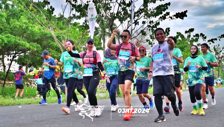 Race photo from Arutmin Borneo Run 2024