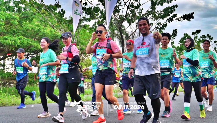 Race photo from Arutmin Borneo Run 2024