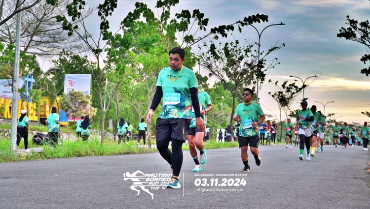 Race photo from Arutmin Borneo Run 2024
