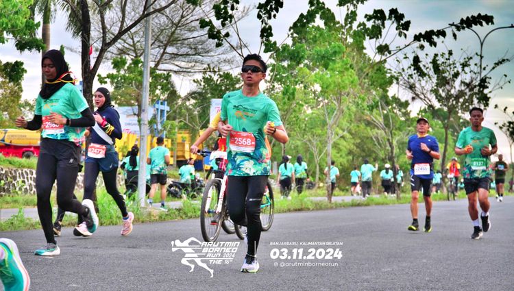 Race photo from Arutmin Borneo Run 2024