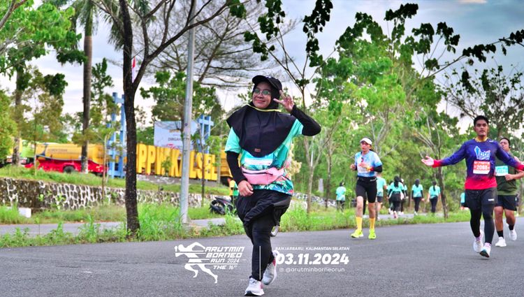 Race photo from Arutmin Borneo Run 2024
