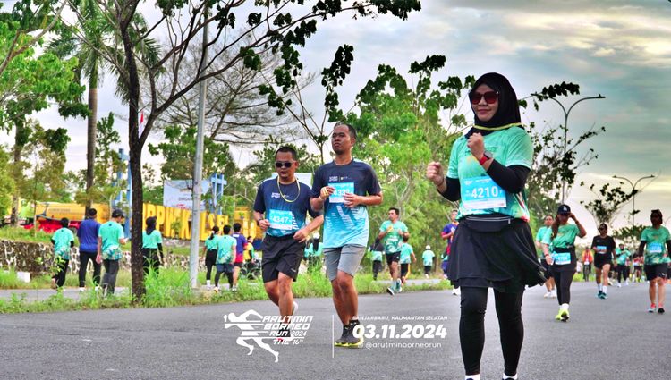 Race photo from Arutmin Borneo Run 2024