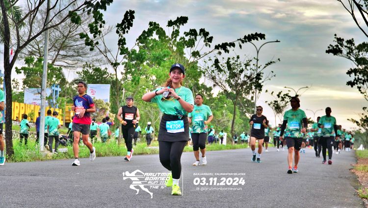 Race photo from Arutmin Borneo Run 2024