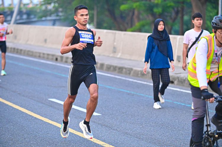 Race photo from NOTARACE 2025