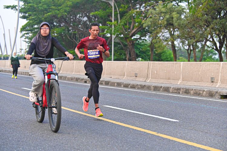 Race photo from NOTARACE 2025