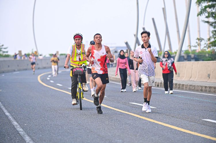 Race photo from NOTARACE 2025