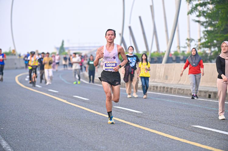 Race photo from NOTARACE 2025
