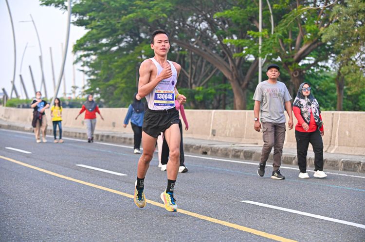 Race photo from NOTARACE 2025