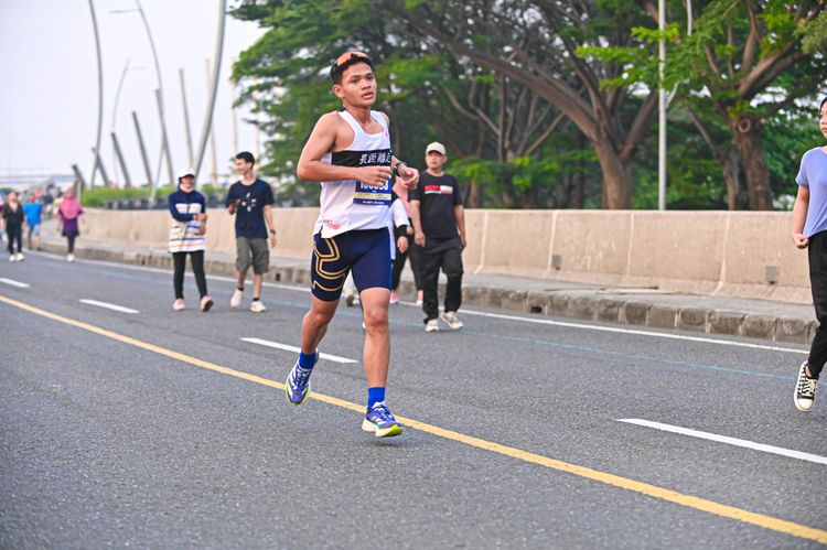 Race photo from NOTARACE 2025