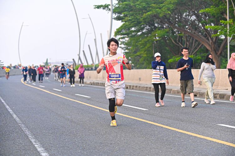 Race photo from NOTARACE 2025