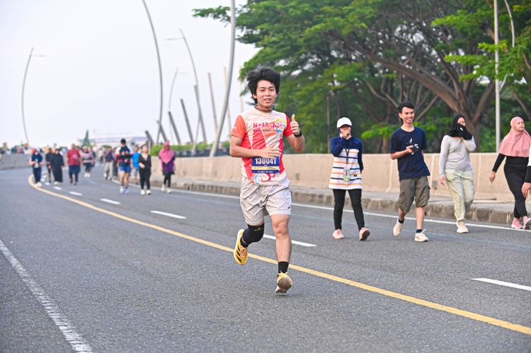 Race photo from NOTARACE 2025