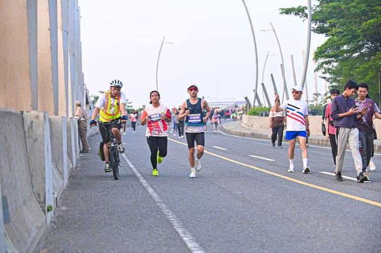 Race photo from NOTARACE 2025