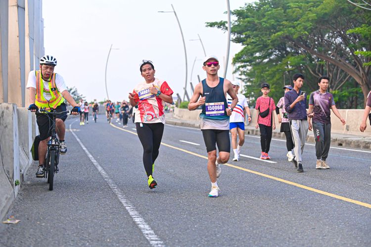 Race photo from NOTARACE 2025