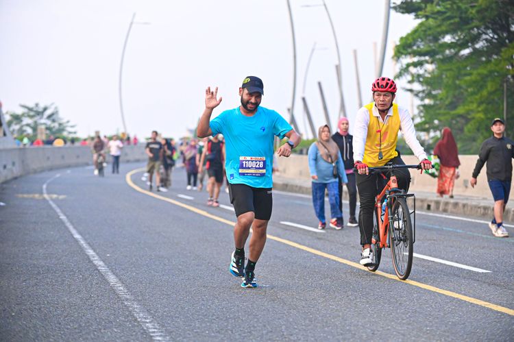 Race photo from NOTARACE 2025