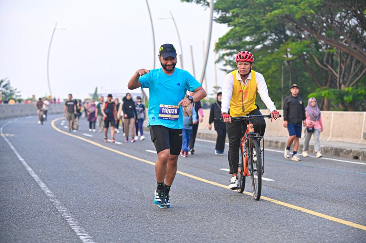 Race photo from NOTARACE 2025