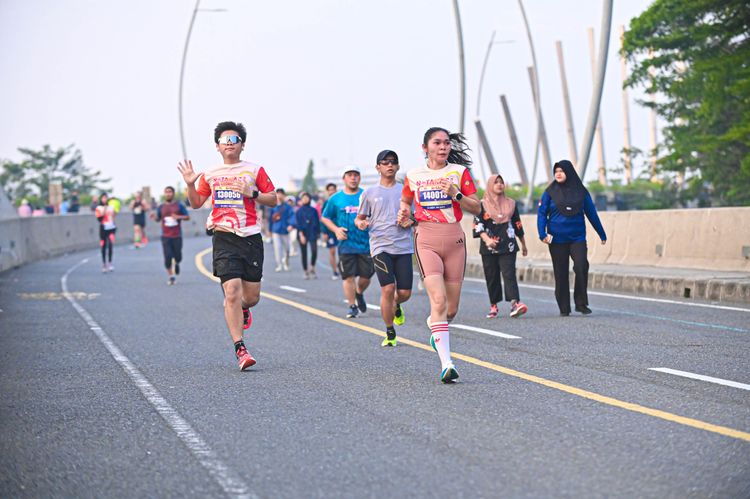 Race photo from NOTARACE 2025