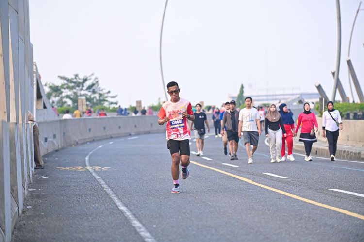 Race photo from NOTARACE 2025