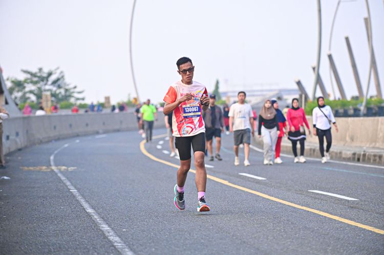 Race photo from NOTARACE 2025