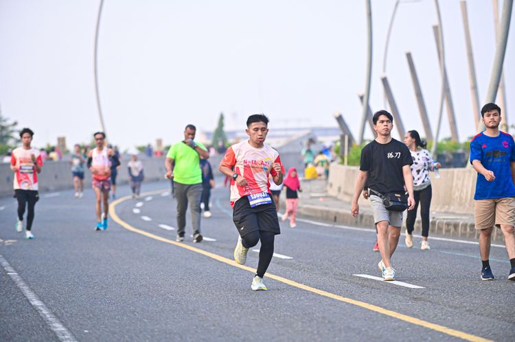 Race photo from NOTARACE 2025