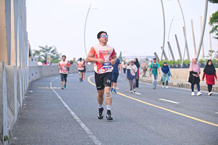 Race photo from NOTARACE 2025