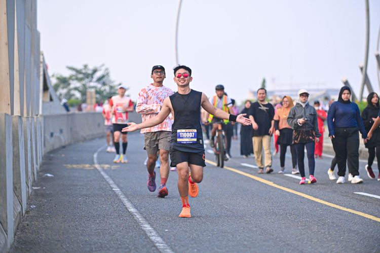 Race photo from NOTARACE 2025