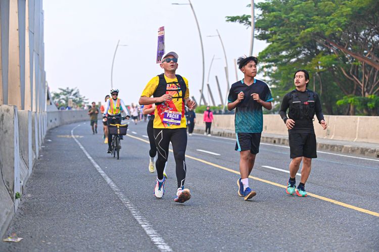 Race photo from NOTARACE 2025