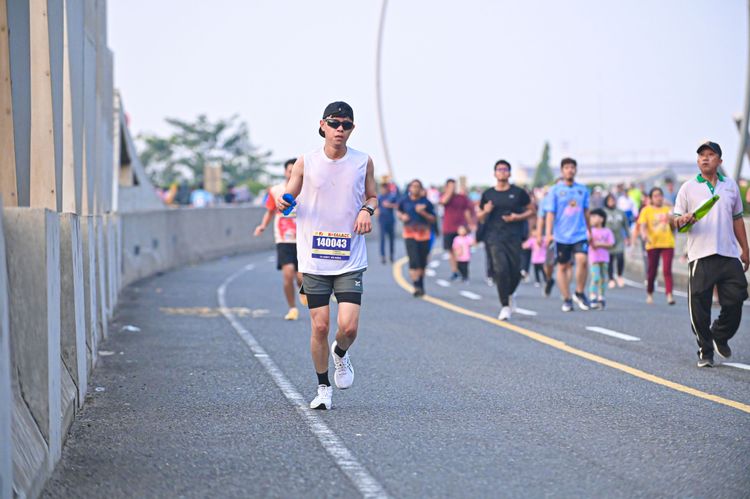 Race photo from NOTARACE 2025