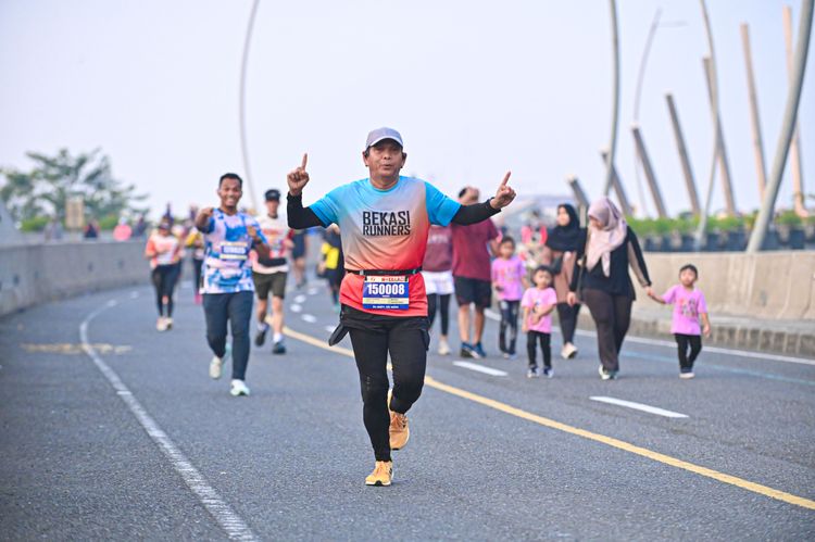 Race photo from NOTARACE 2025