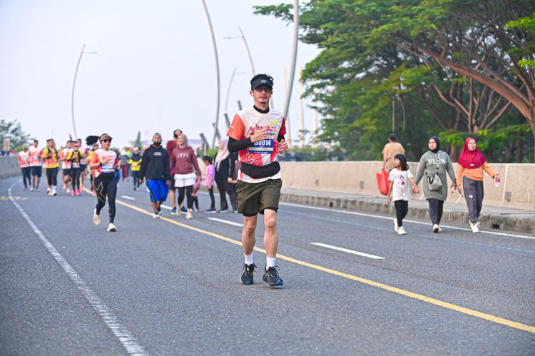 Race photo from NOTARACE 2025