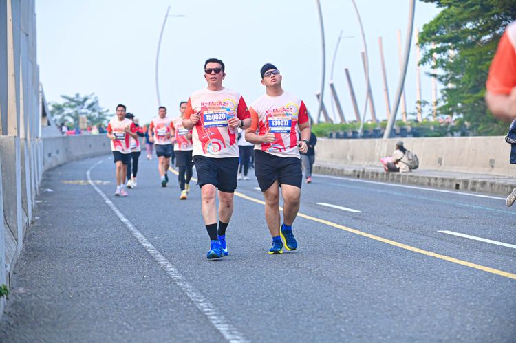 Race photo from NOTARACE 2025
