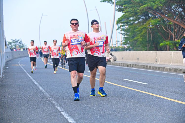 Race photo from NOTARACE 2025