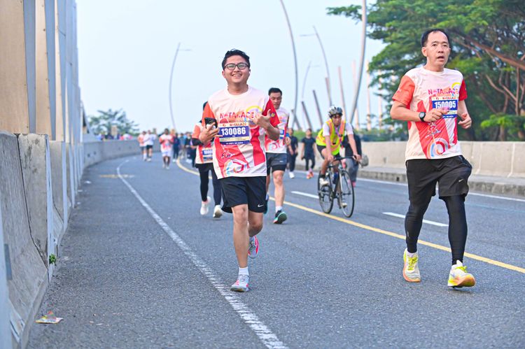 Race photo from NOTARACE 2025