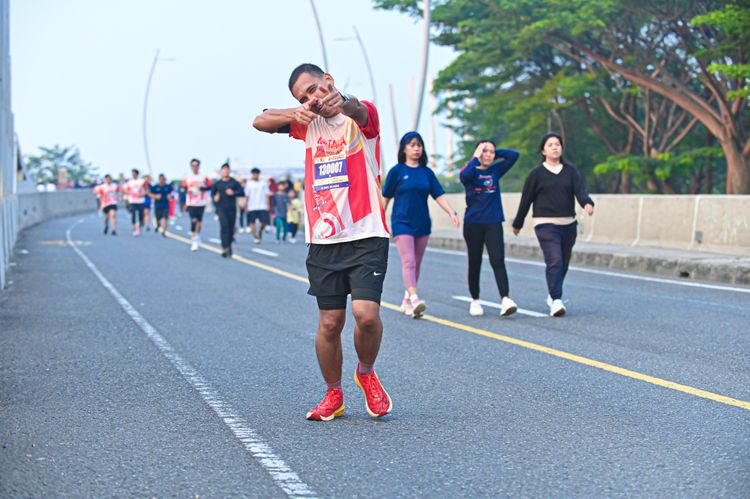 Race photo from NOTARACE 2025