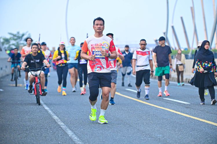 Race photo from NOTARACE 2025