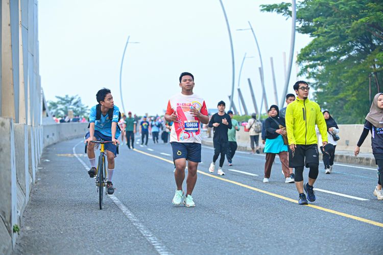 Race photo from NOTARACE 2025