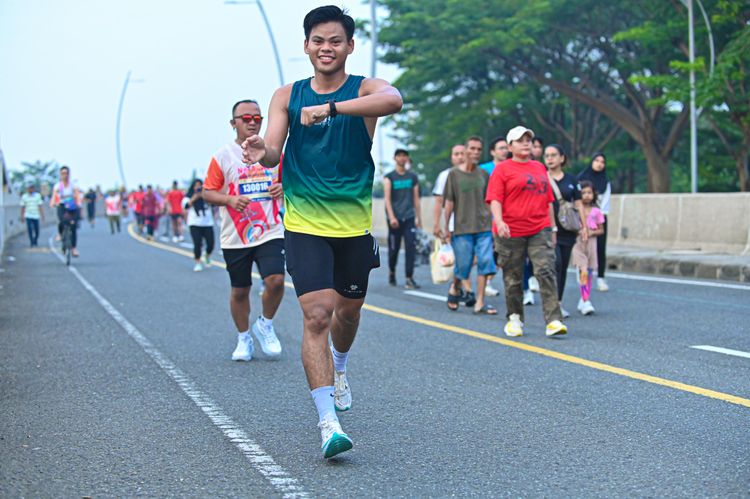Race photo from NOTARACE 2025