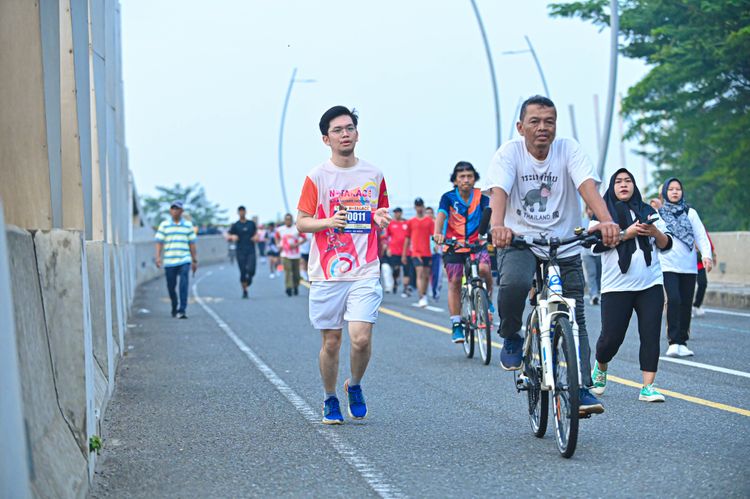 Race photo from NOTARACE 2025