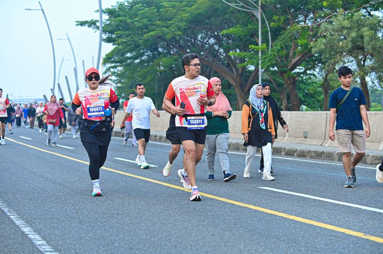 Race photo from NOTARACE 2025