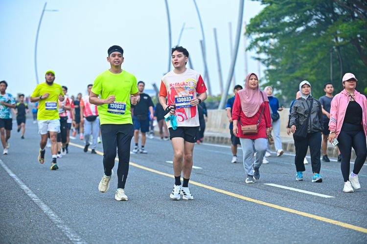 Race photo from NOTARACE 2025