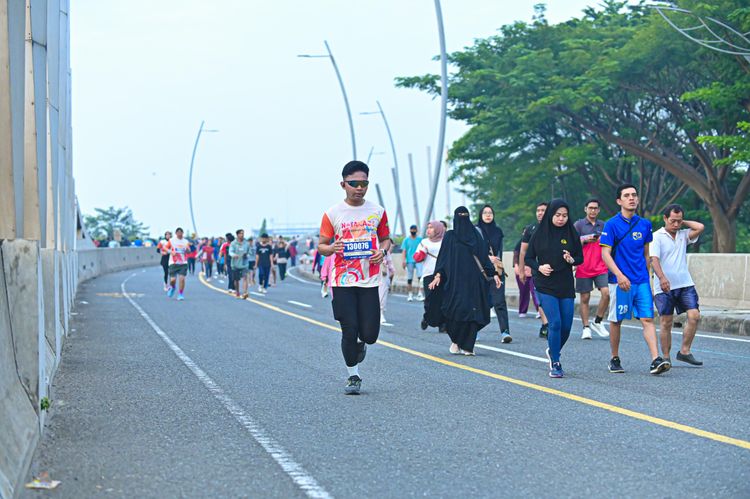 Race photo from NOTARACE 2025
