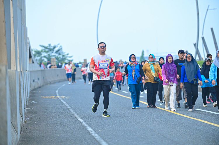 Race photo from NOTARACE 2025